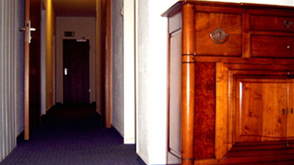 Buergerhaus Hotel Steinbach im Taunus Exterior photo